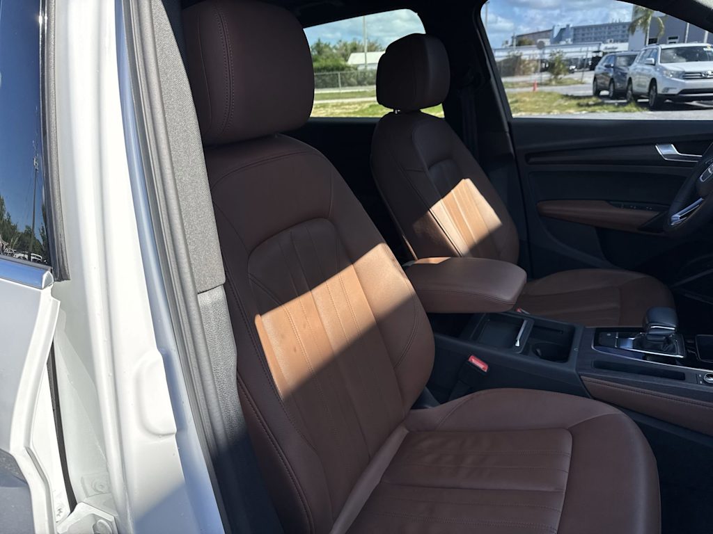 Thumbnail: 2022 Audi Q5 - 12