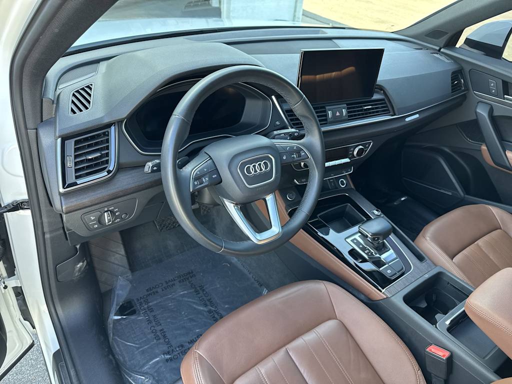 Thumbnail: 2022 Audi Q5 - 2