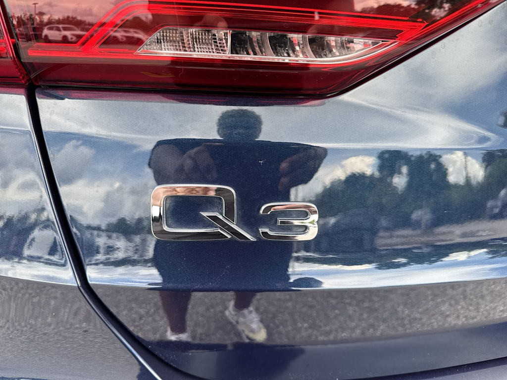 Thumbnail: 2020 Audi Q3 - 22