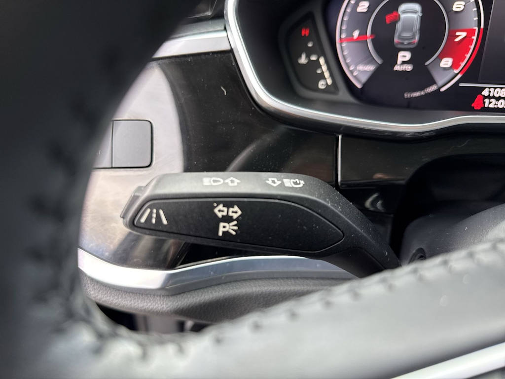 Thumbnail: 2020 Audi Q3 - 29