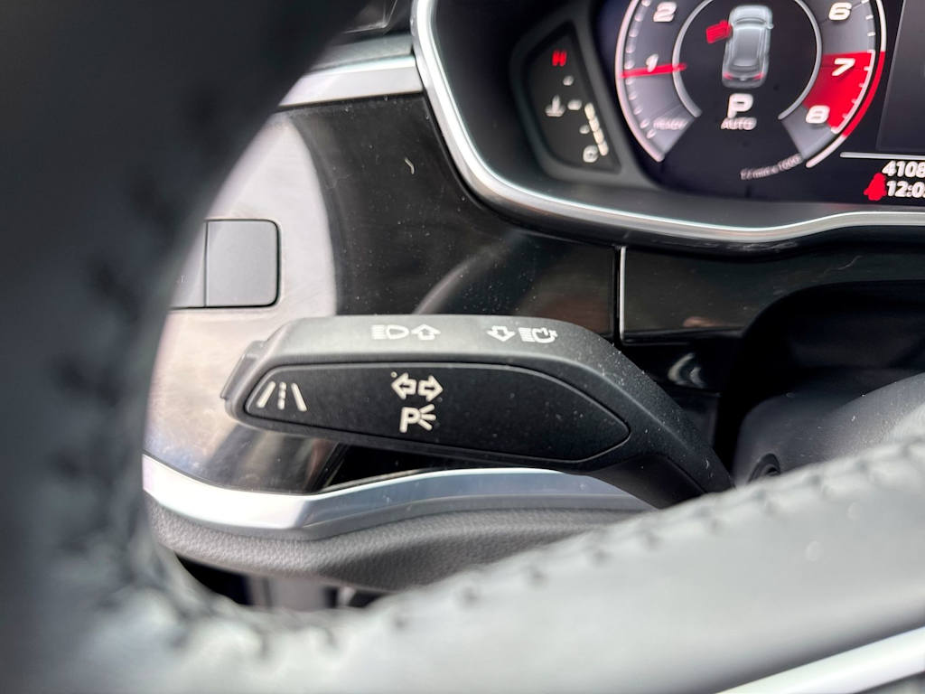 Thumbnail: 2020 Audi Q3 - 29
