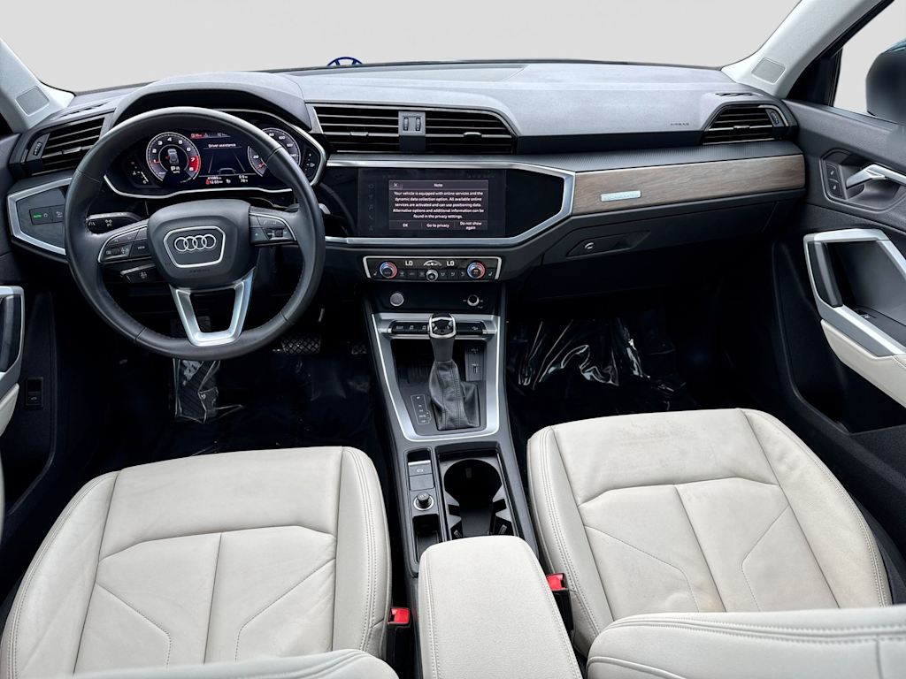 Thumbnail: 2020 Audi Q3 - 10