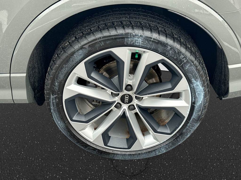 Thumbnail: 2022 Audi Q3 - 8
