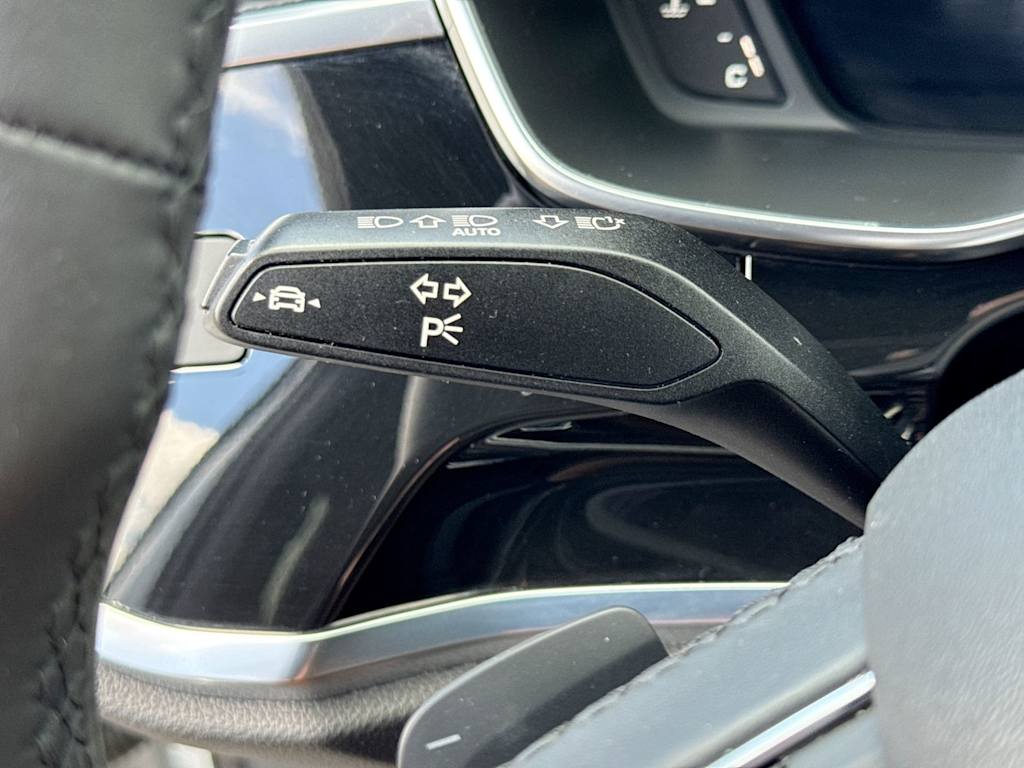 Thumbnail: 2023 Audi Q3 - 38