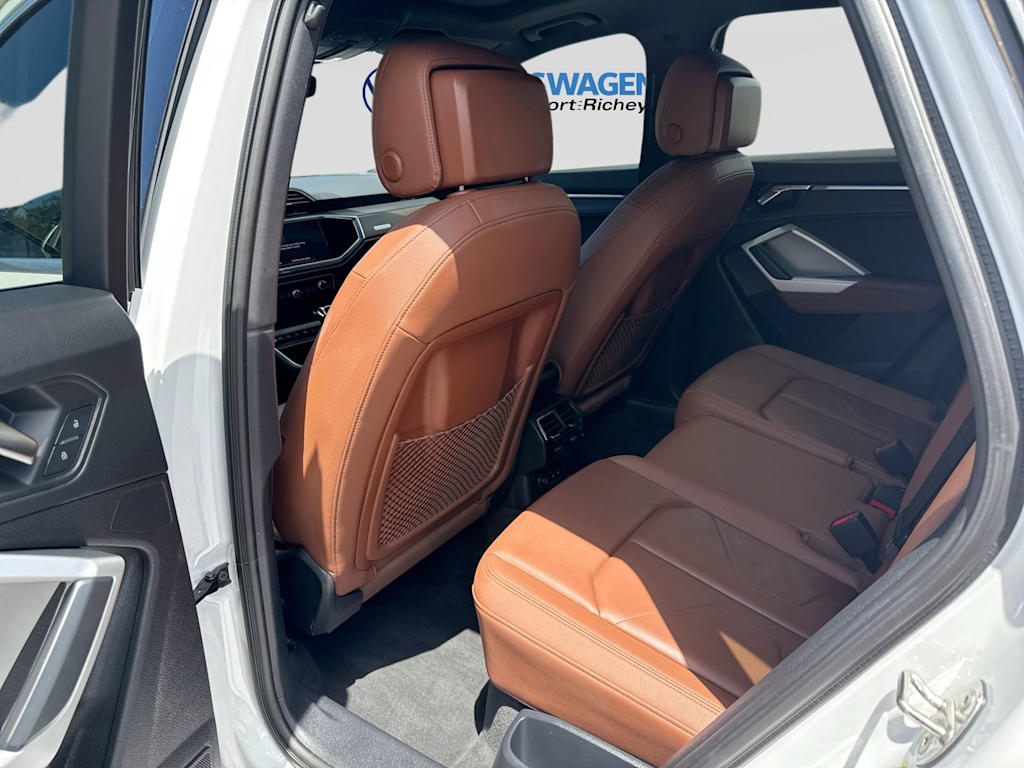 Thumbnail: 2023 Audi Q3 - 12