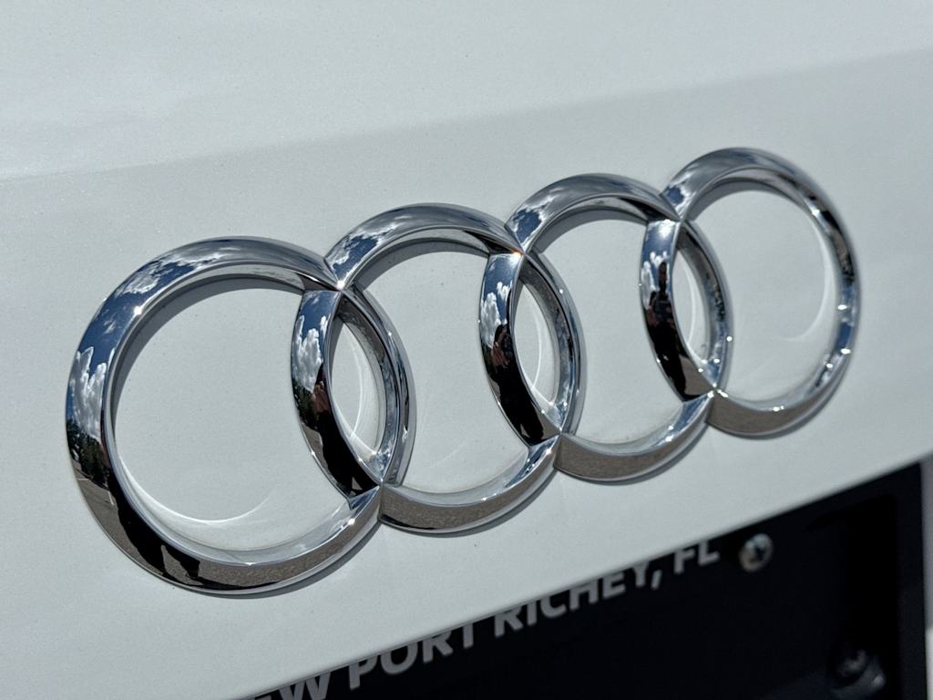 Thumbnail: 2023 Audi Q3 - 7
