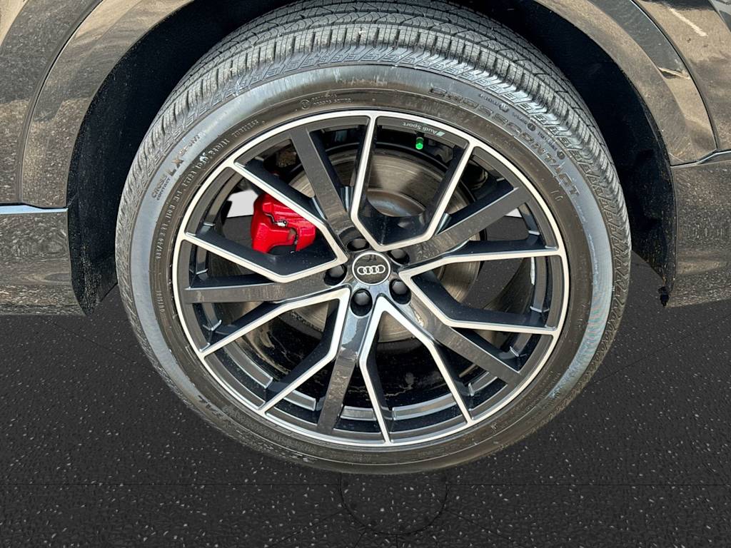 Thumbnail: 2022 Audi Q8 - 7