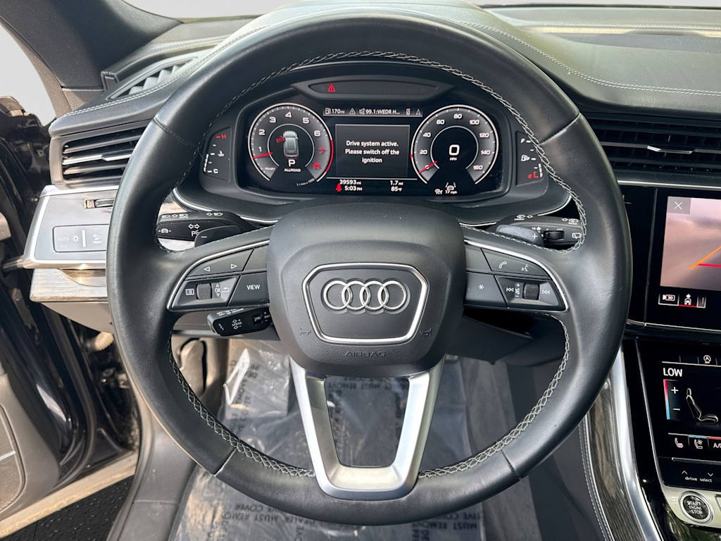 Thumbnail: 2022 Audi Q8 - 9