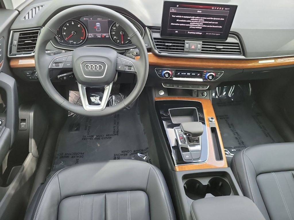 Thumbnail: 2023 Audi Q5 - 10