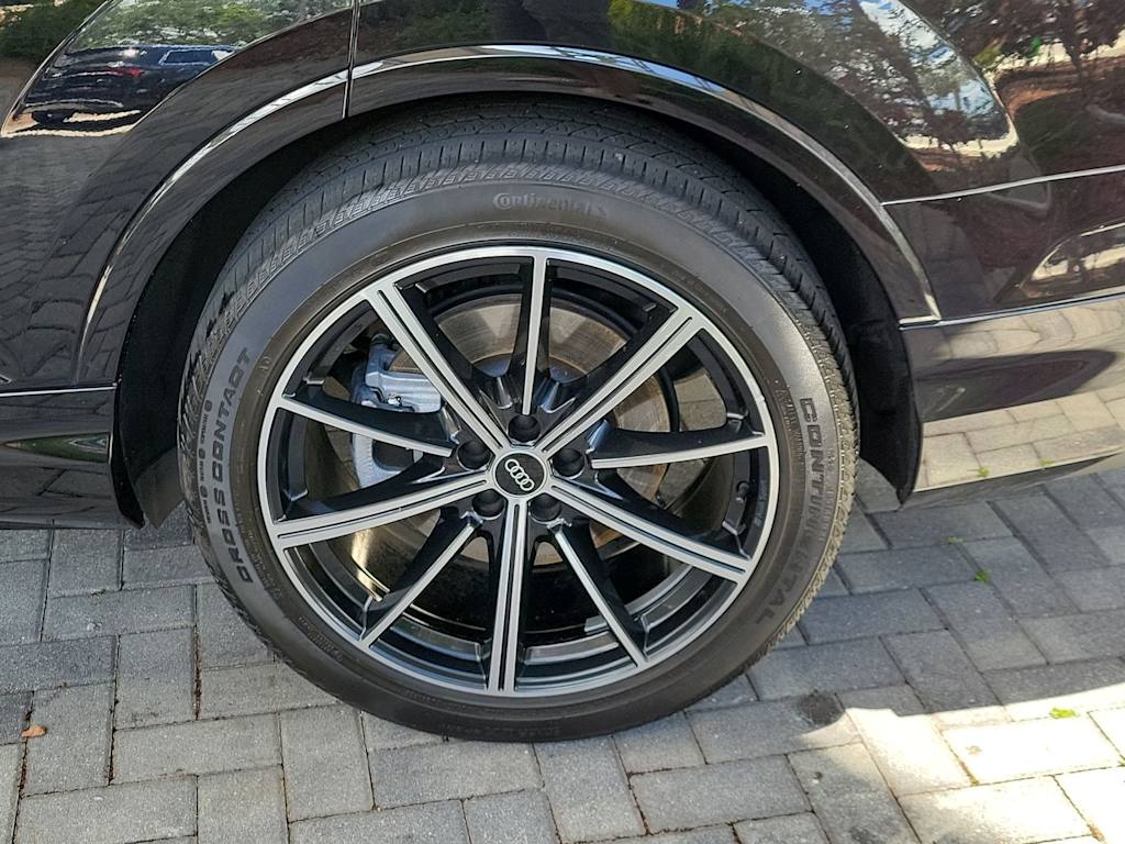 Thumbnail: 2021 Audi Q7 - 8