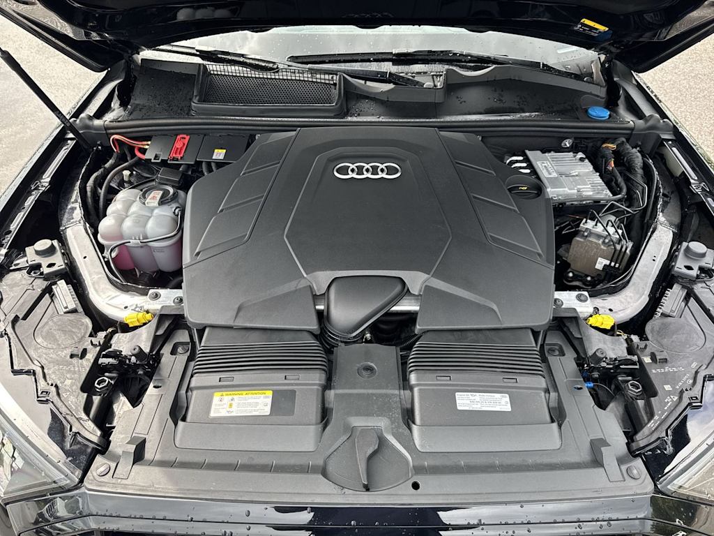 Thumbnail: 2021 Audi Q7 - 9