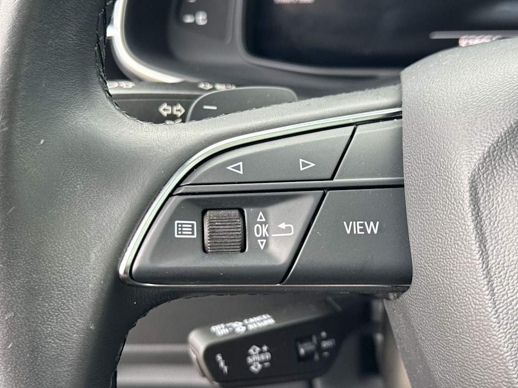 Thumbnail: 2021 Audi Q7 - 36