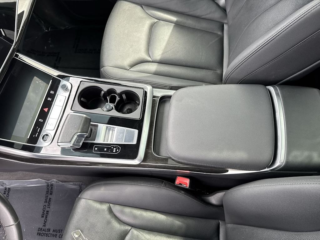 Thumbnail: 2021 Audi Q7 - 15