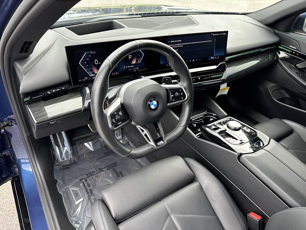 Thumbnail: 2024 BMW 5 Series - 2