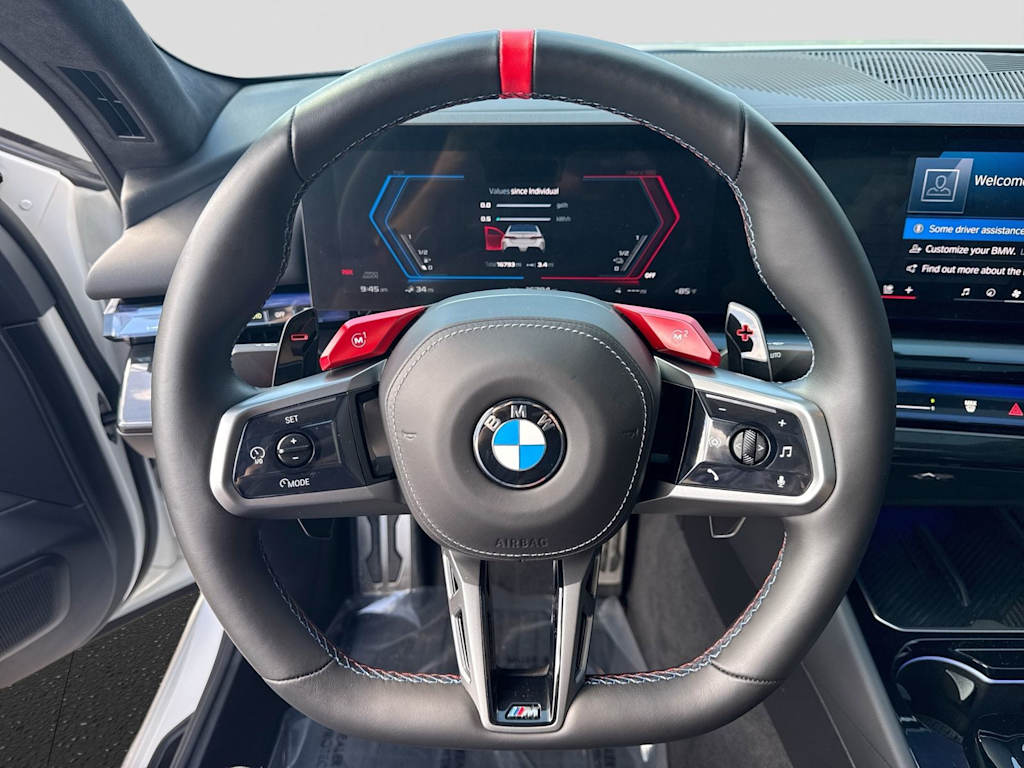 Thumbnail: 2025 BMW M5 - 8
