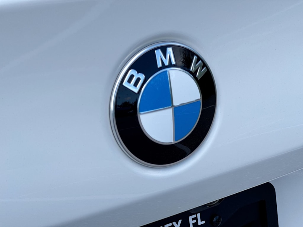 Thumbnail: 2025 BMW M5 - 5