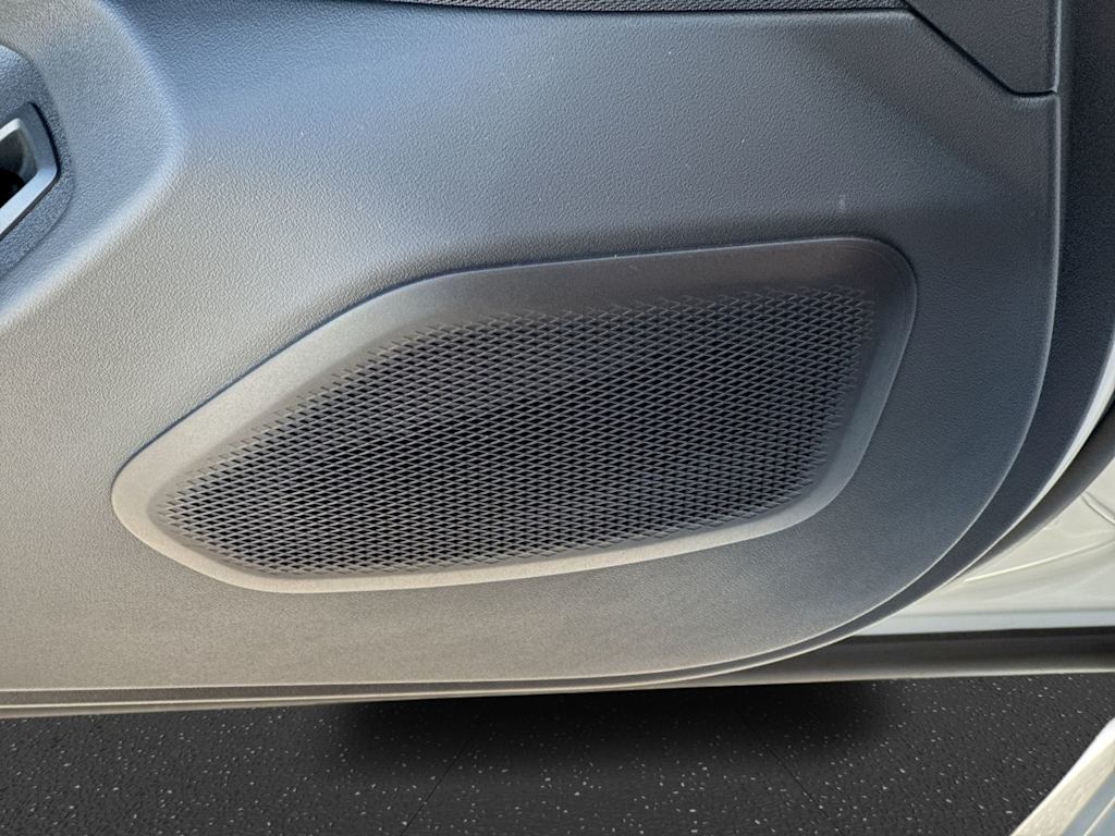 Thumbnail: 2025 BMW M5 - 16