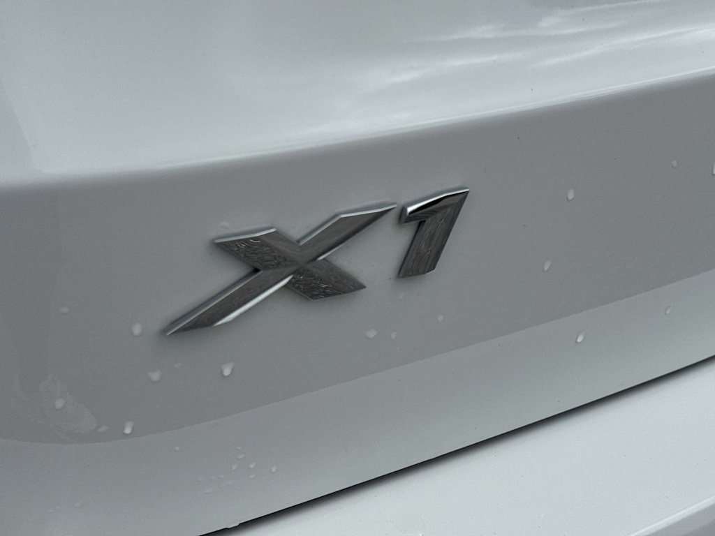 Thumbnail: 2025 BMW X1 - 24