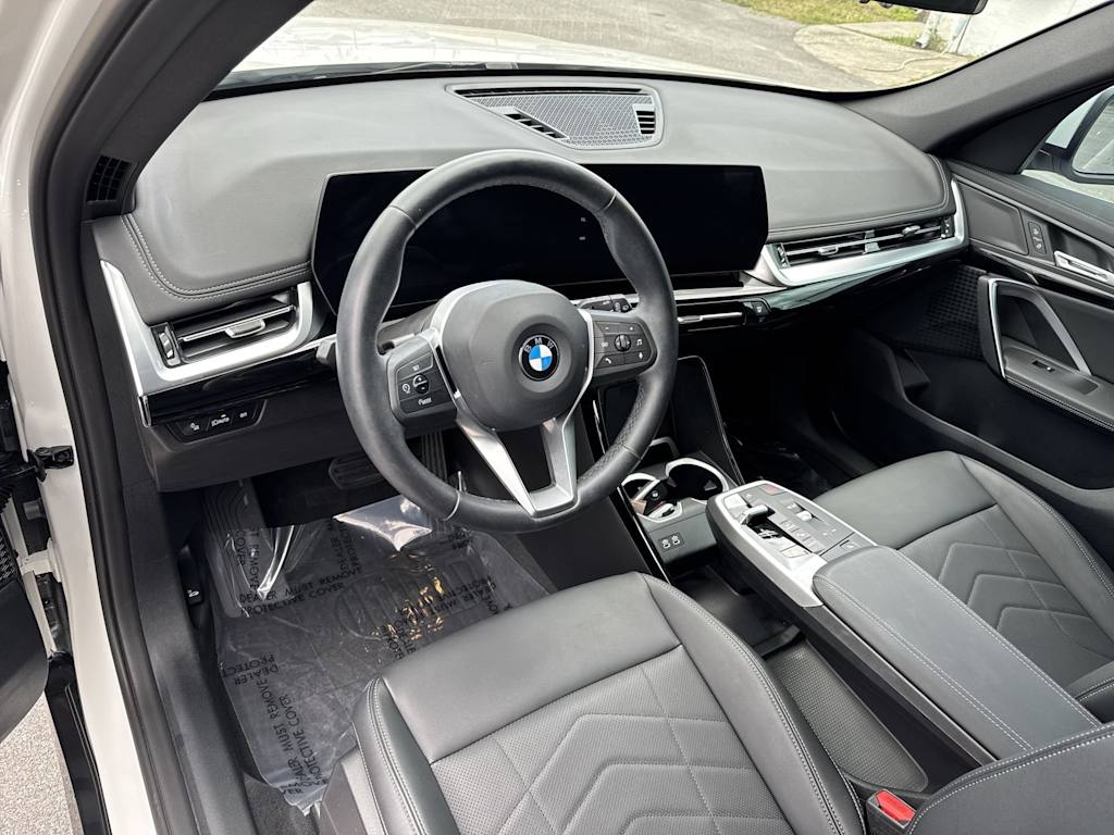 Thumbnail: 2025 BMW X1 - 2