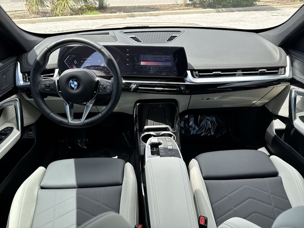 Thumbnail: 2026 BMW X1 - 10