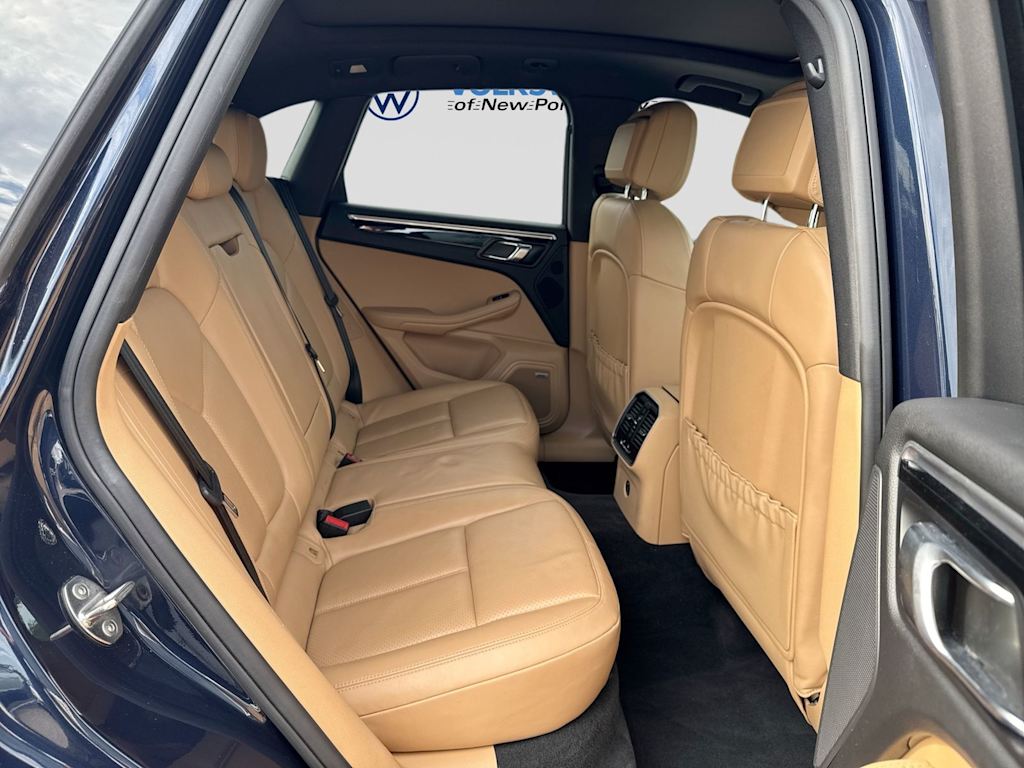 Thumbnail: 2018 Porsche Macan - 34