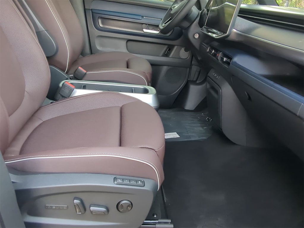 Thumbnail: 2025 Volkswagen ID.Buzz - 12