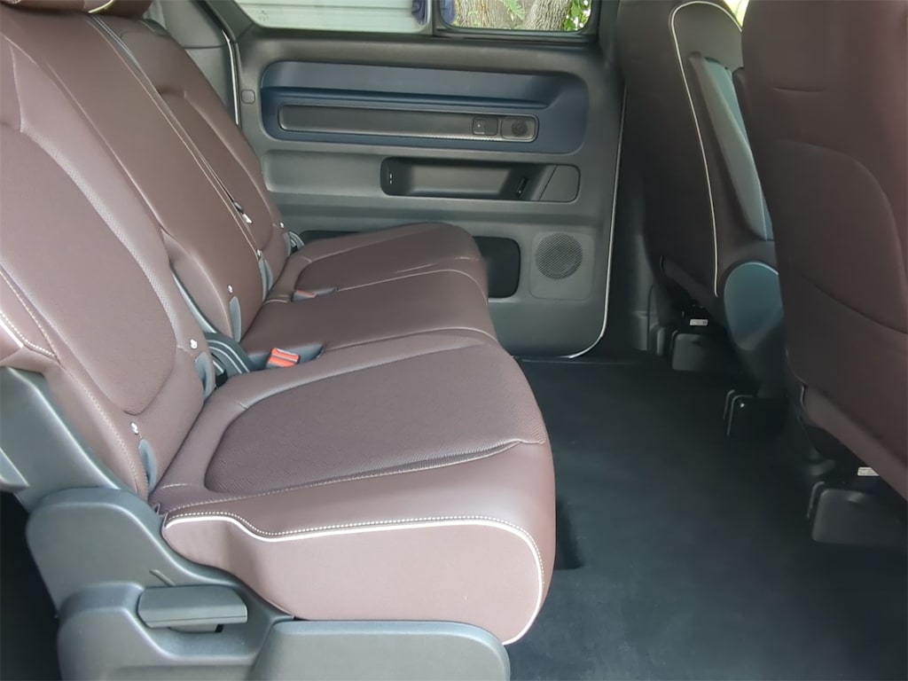 Thumbnail: 2025 Volkswagen ID.Buzz - 27