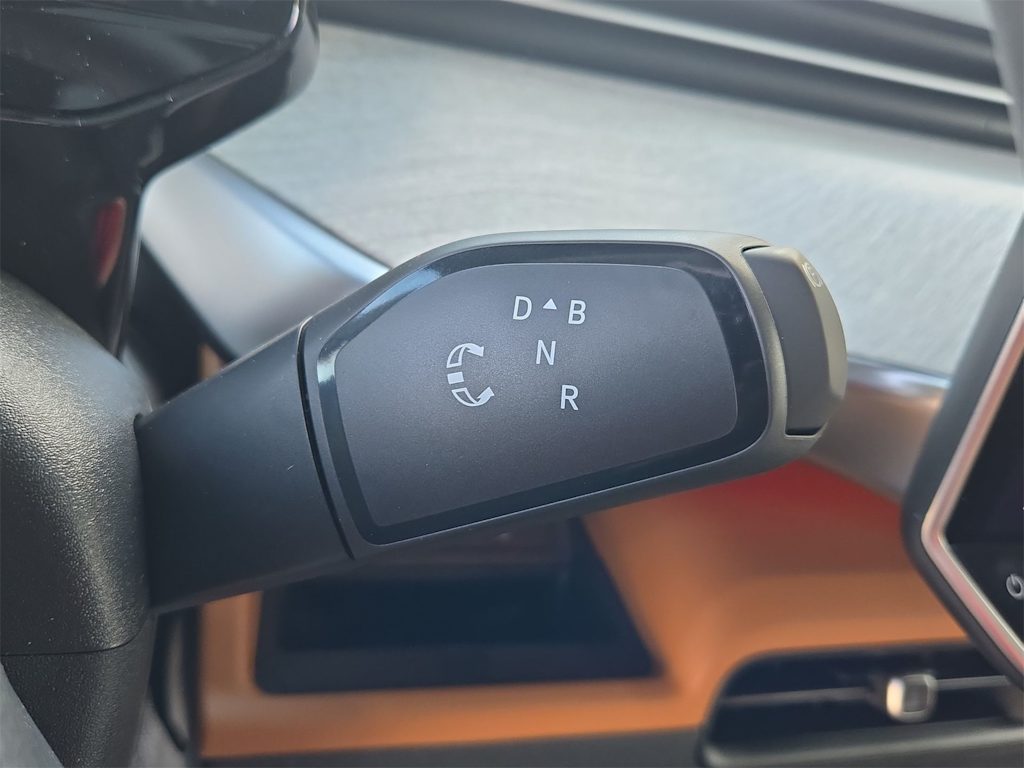 Thumbnail: 2025 Volkswagen ID.Buzz - 32