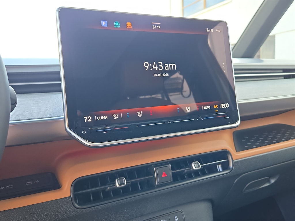 Thumbnail: 2025 Volkswagen ID.Buzz - 15