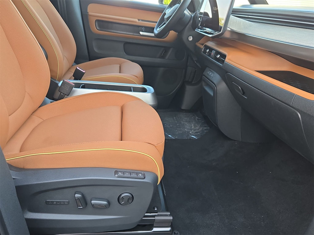 Thumbnail: 2025 Volkswagen ID.Buzz - 26