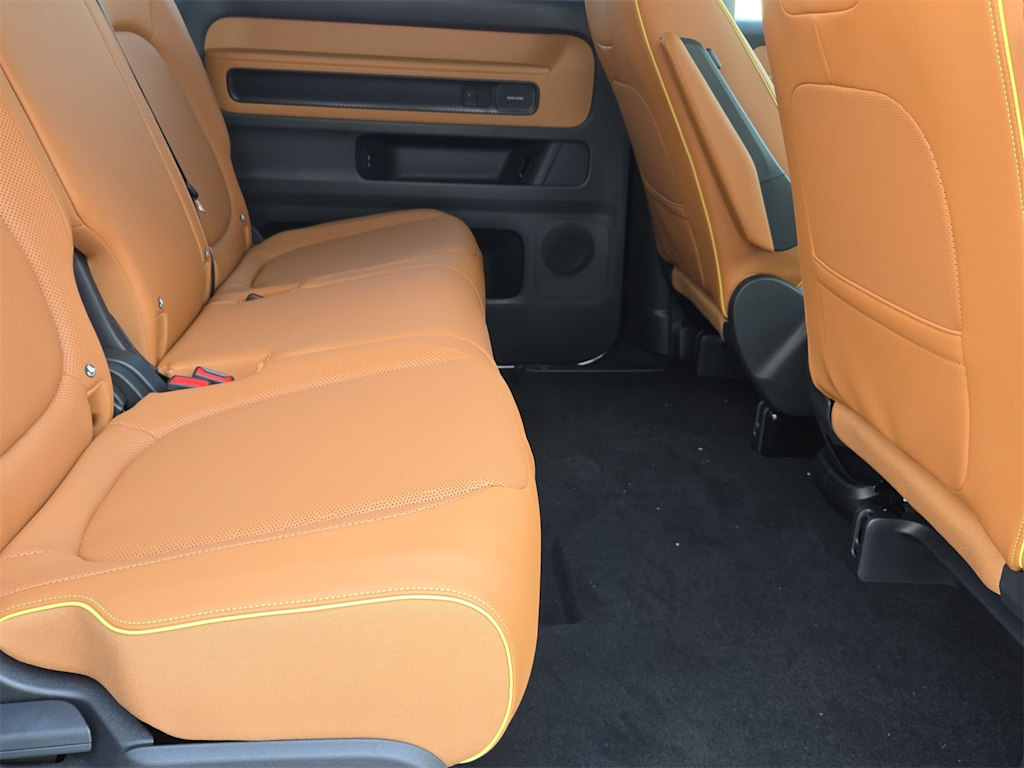 Thumbnail: 2025 Volkswagen ID.Buzz - 13