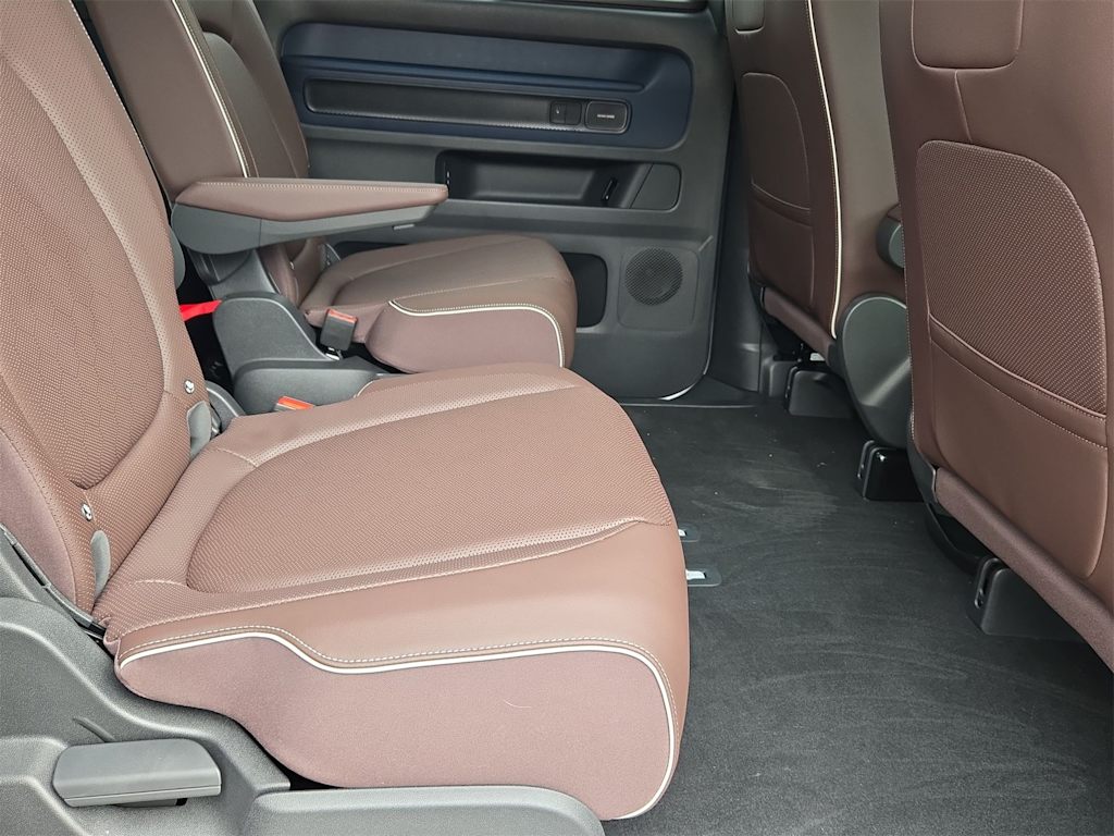 Thumbnail: 2025 Volkswagen ID.Buzz - 26