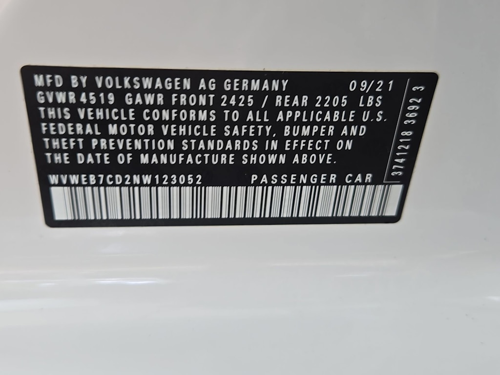 Thumbnail: 2022 Volkswagen Golf - 20