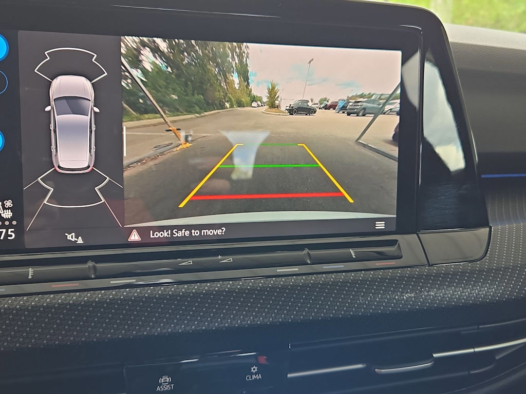 Thumbnail: 2022 Volkswagen Golf - 36