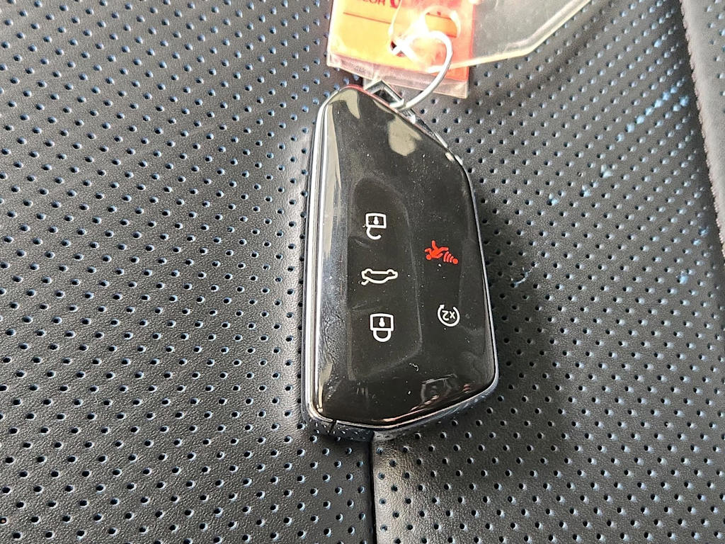 Thumbnail: 2022 Volkswagen Golf - 19