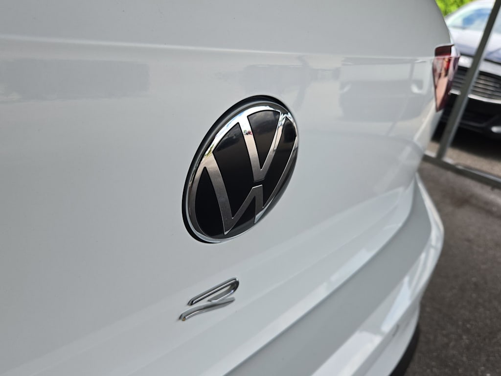 Thumbnail: 2022 Volkswagen Golf - 7