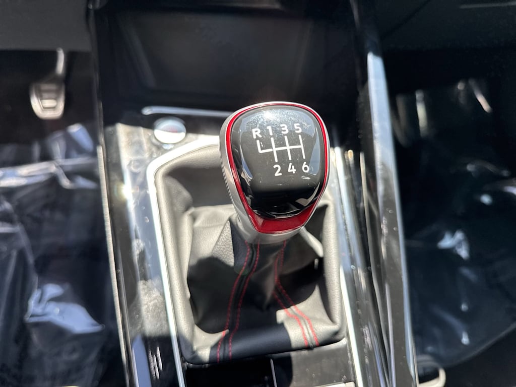 Thumbnail: 2024 Volkswagen Golf - 16