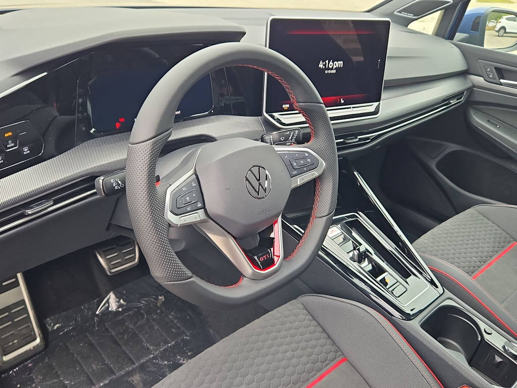 Thumbnail: 2026 Volkswagen Golf - 2