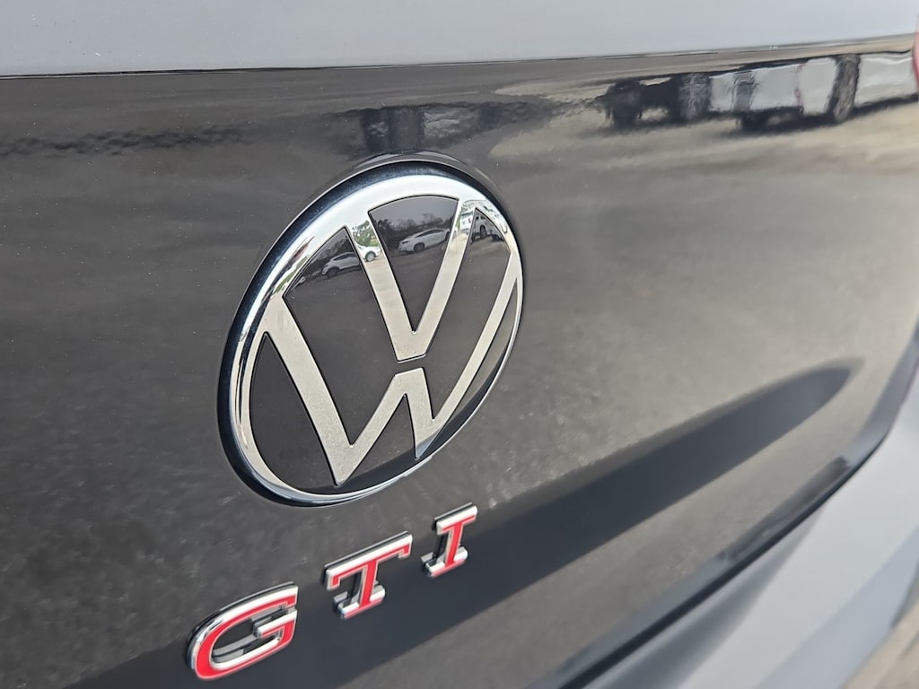 Thumbnail: 2026 Volkswagen Golf - 7