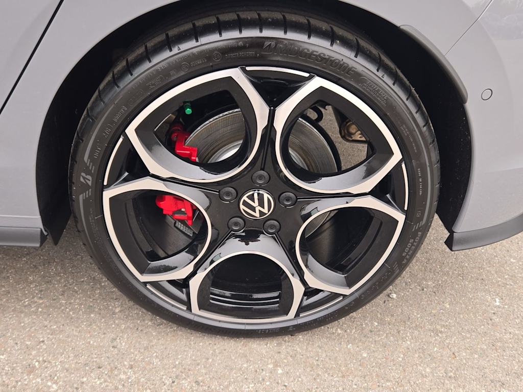 Thumbnail: 2026 Volkswagen Golf - 8