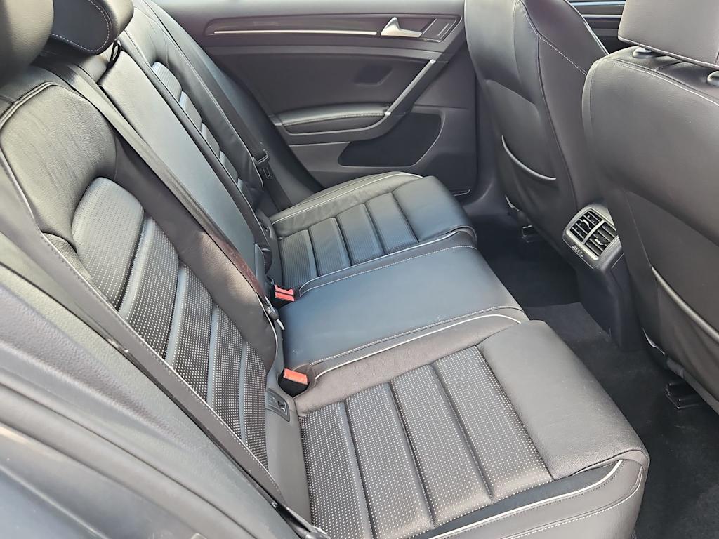 Thumbnail: 2018 Volkswagen Golf - 27