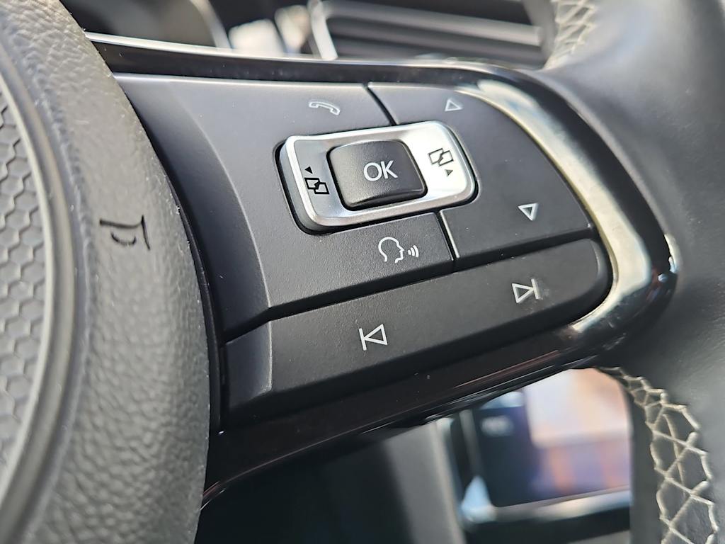 Thumbnail: 2018 Volkswagen Golf - 29