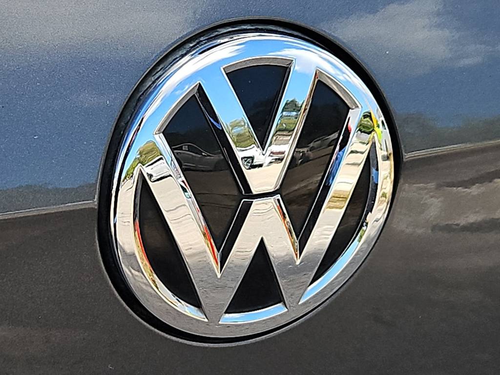 Thumbnail: 2018 Volkswagen Golf - 7