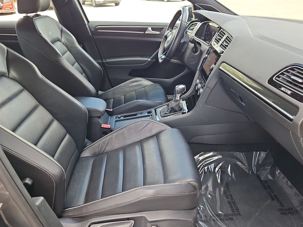 Thumbnail: 2018 Volkswagen Golf - 11