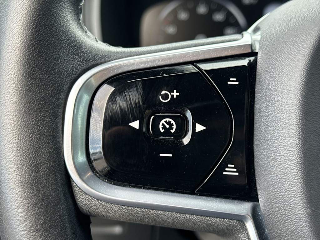 Thumbnail: 2020 Volvo XC90 - 34