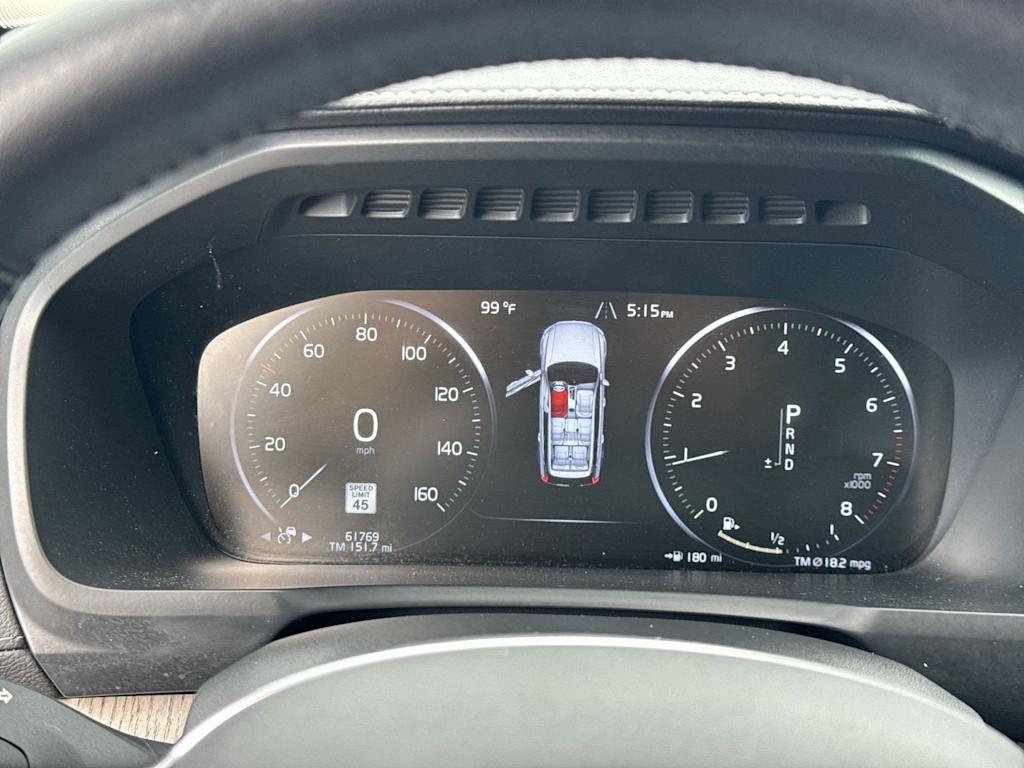 Thumbnail: 2020 Volvo XC90 - 16