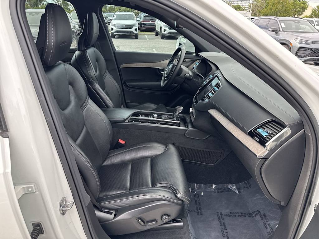 Thumbnail: 2020 Volvo XC90 - 12