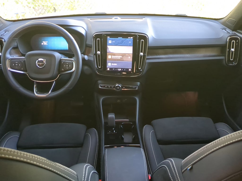 Thumbnail: 2023 Volvo C40 - 9