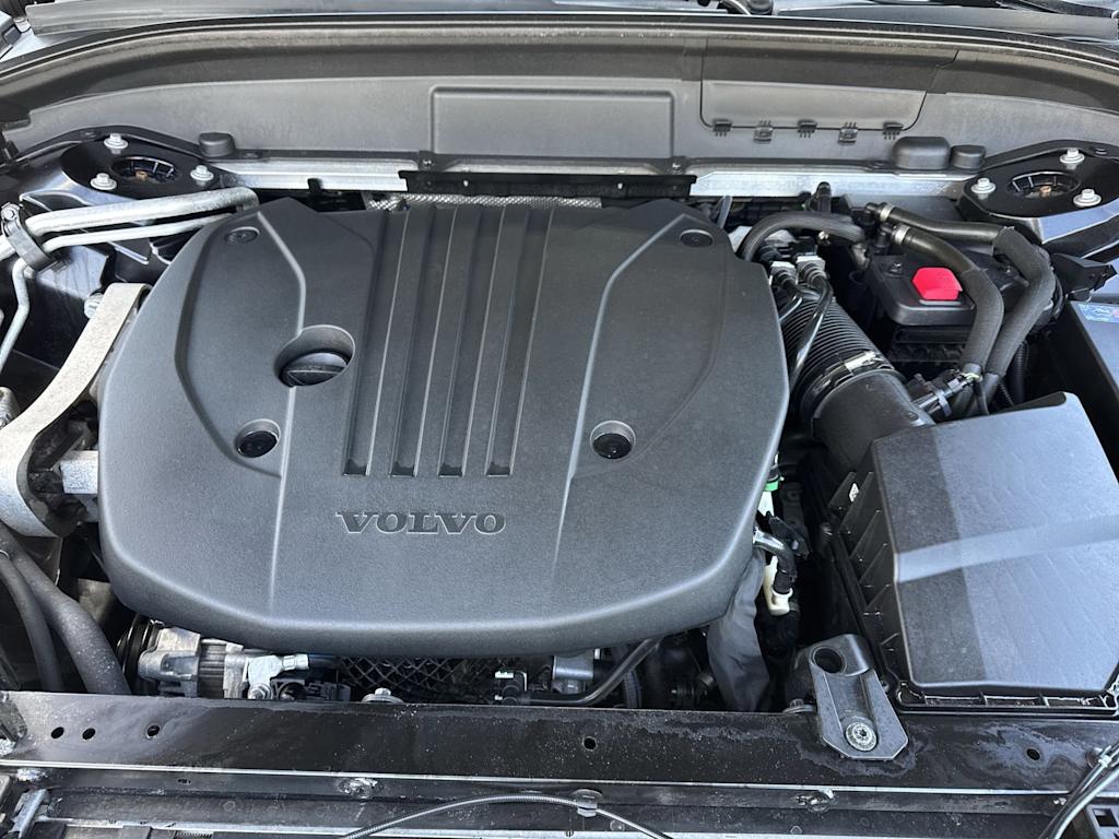Thumbnail: 2022 Volvo XC60 - 9