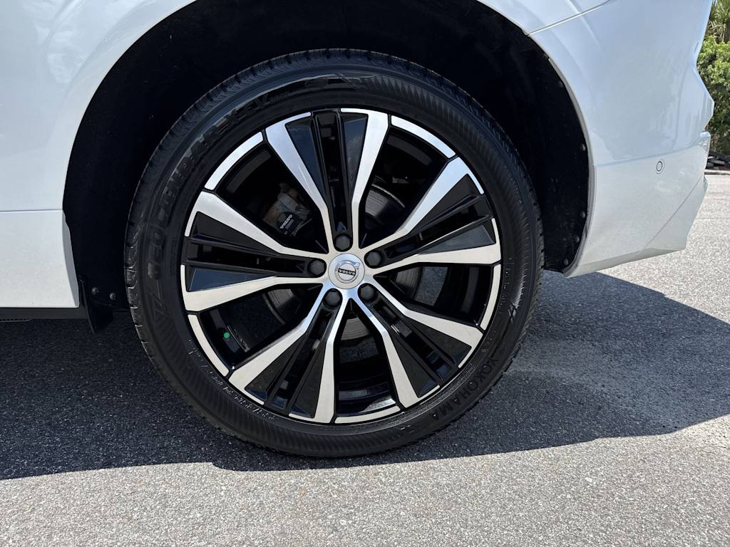 Thumbnail: 2023 Volvo XC60 - 8